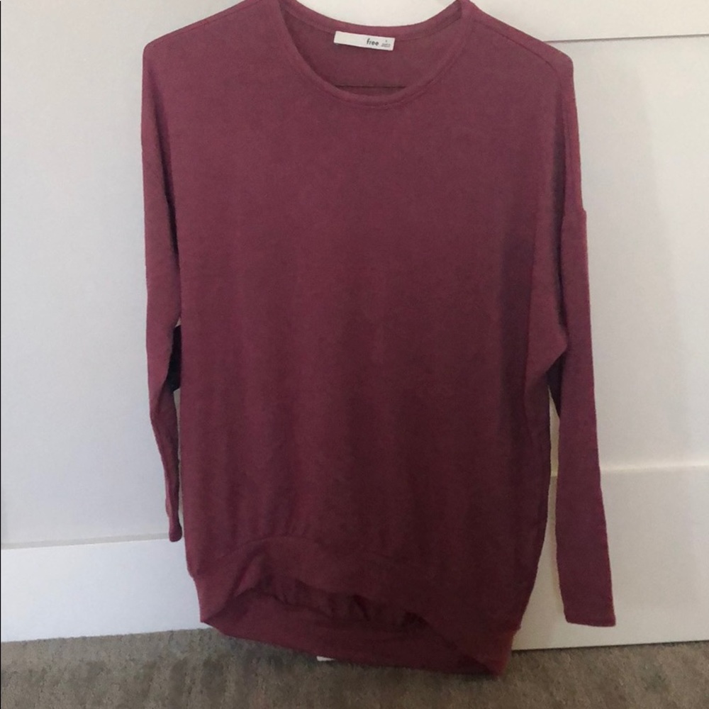 Aritzia Wilfred free shirt